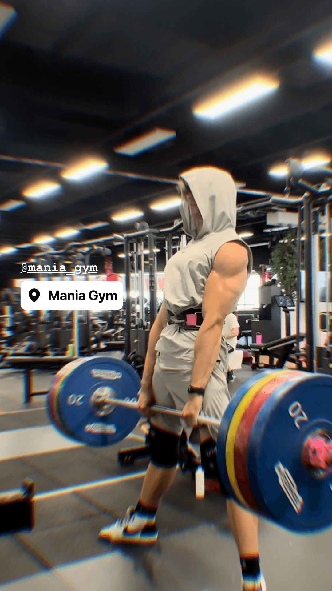 Member doing a deadlift at Mania Gym shared on Instagram